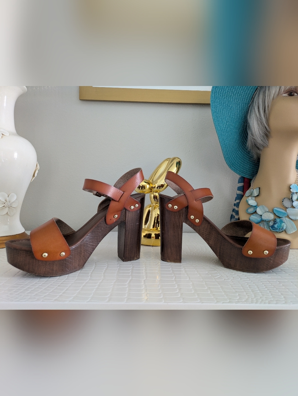 BN Mossimo Brown Leather Platform Sandal